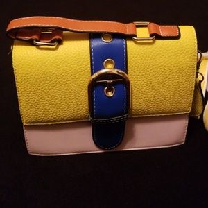 **sold** Super cute crossbody purse